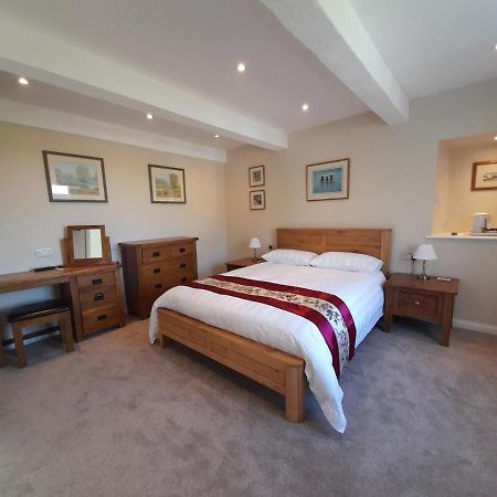 Oystercatcher Guest House B&B Cairisiadar Exterior foto